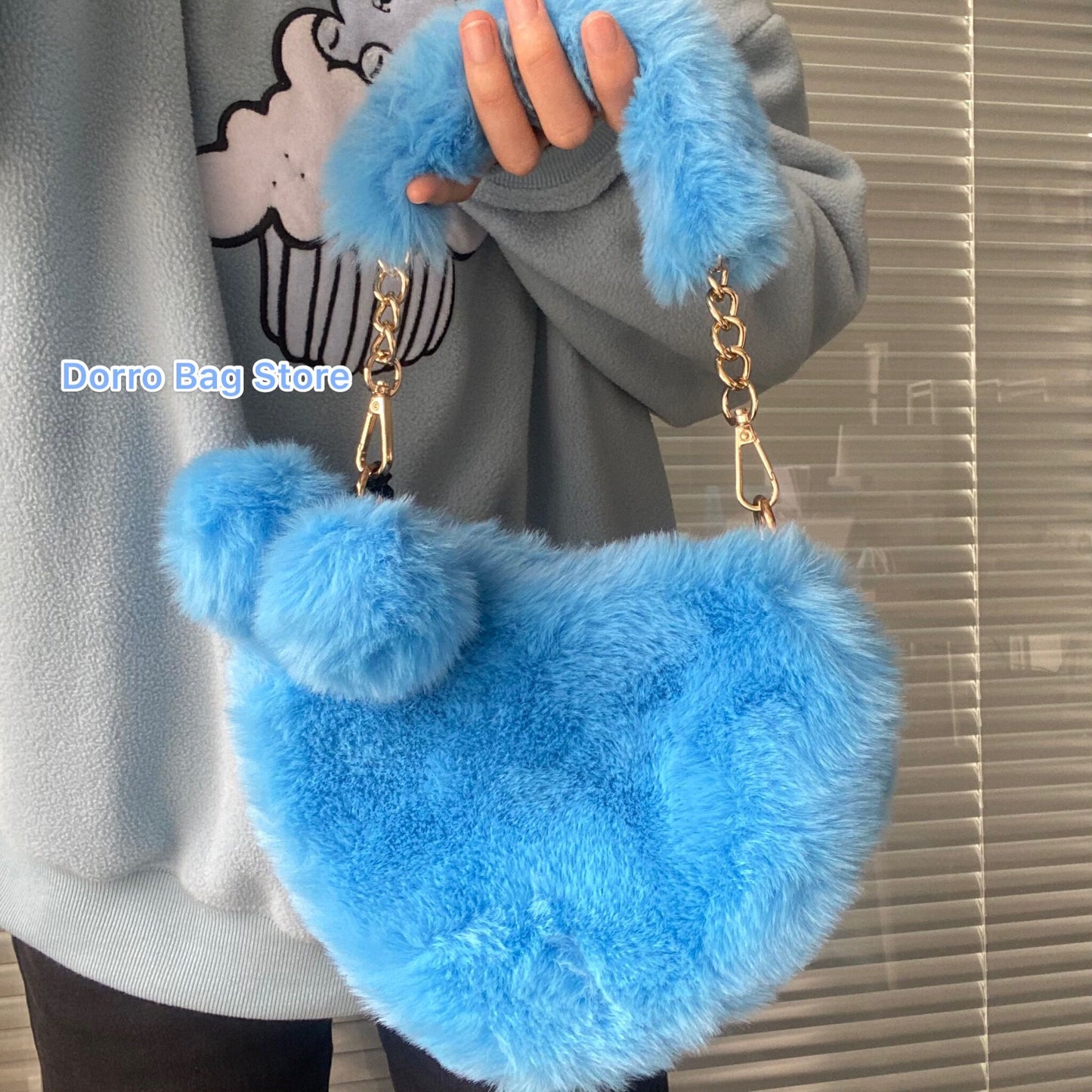 Furry Love - Faux Fur Heart Shaped shoulder bag - 17 colors